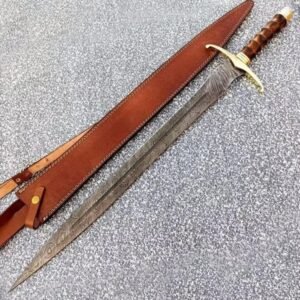 Custom Handmade Damascus Steel Battle Sword With Leather Sheath