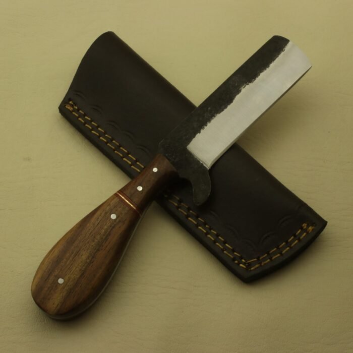 Handmade High Carbon Steel Skinner Knife: Full Tang Hunting, Camping, Leather Sheath