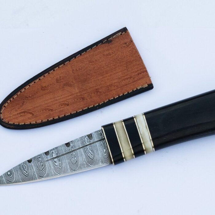 Handmade Damascus Steel Sgian Dubh: Celtic Dirk Knife with Camel & Bull Horn Handle